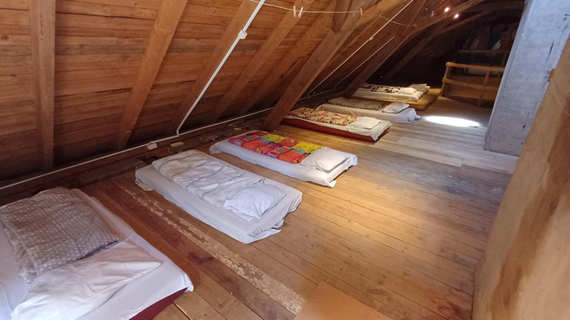 Cesta Hostel Tabor Ngoại thất bức ảnh